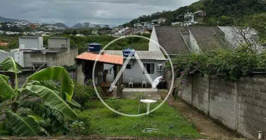 Terreno Murado com Construção e Alvará no Jardim Guanabara por R$ 180.000 – Oportunidade em Macaé