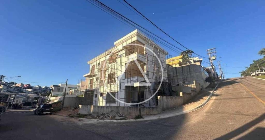 Atlântica Imóveis tem excelente casa Alto Padrão à Venda no Vale dos Cristais – Macaé R$2.300.000,00