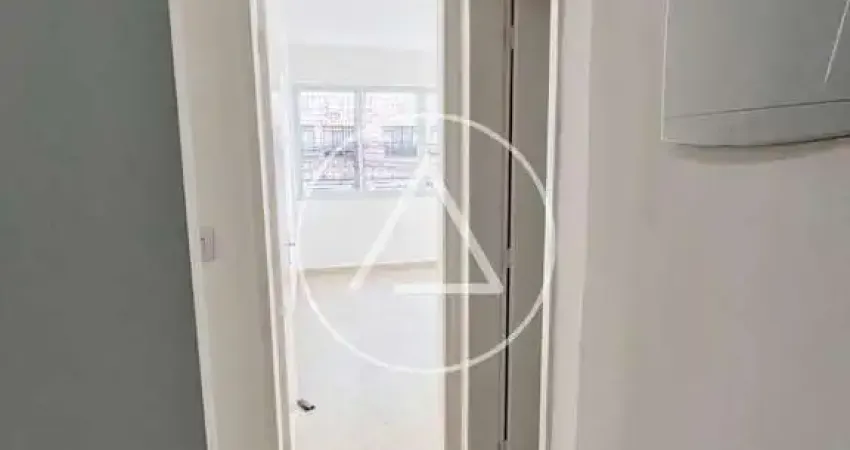 Atlântica Imóveis tem excelente apartamento para locação no Centro de Macaé!