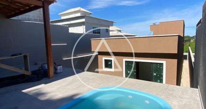 Atlântica Imóveis oferece excelente casa com 3 dormitórios à venda, 92 m² por R$ 400.000 - Extensão Serramar - Rio das ostras/RJ.