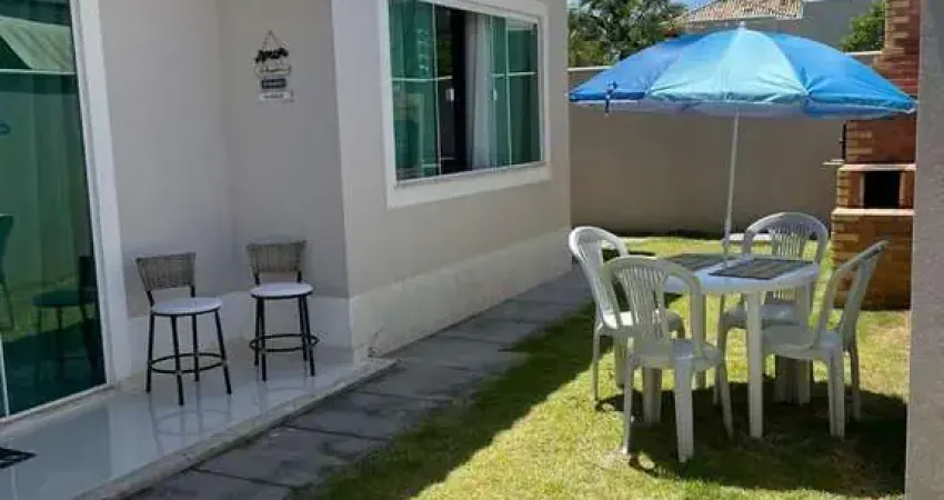 Casa com 3 dormitórios para alugar, 160 m² por R$ 2.500,00/mês - Residencial Rio Das Ostras - Rio das Ostras/RJ