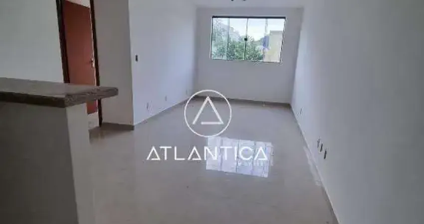 Atlântica imóveis tem excelente apartamento à venda no jardim guanabara, macaé/rj.
