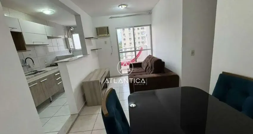 Atlântica imóveis tem excelente apartamento mobiliado para locação no novo cavaleiros, macaé/rj.