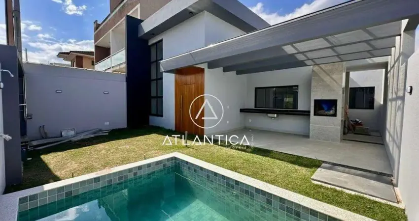 Atlântica imóveis tem excelente casa linear à venda no vale das palmeiras, macaé/rj.