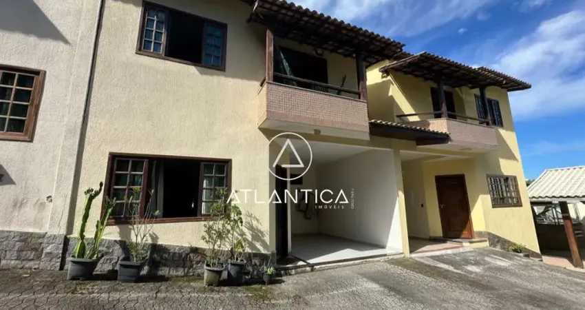 Atlântica Imóveis tem excelente Casa em Condomínio à Venda no Alto da Glória, Macaé/RJ.