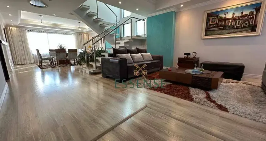 Sobrado de Alto Padrão à Venda de 353 m² no Jardim Carlos Cooper em Suzano/SP: 03 dormitórios