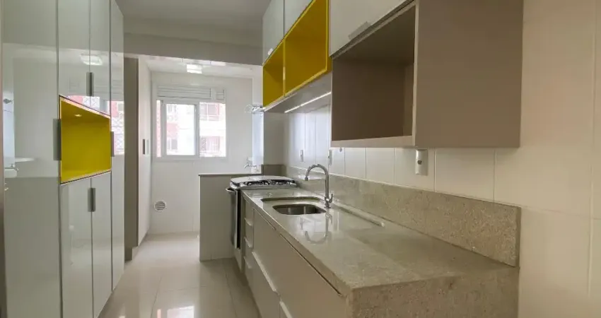 Apartamento de 3 dormitórios em condomínio clube em Barreiros