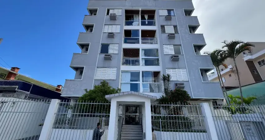 Apartamento com 3 dormitórios à venda, 91 m² por R$ 570.000,00 - Estreito - Florianópolis/SC