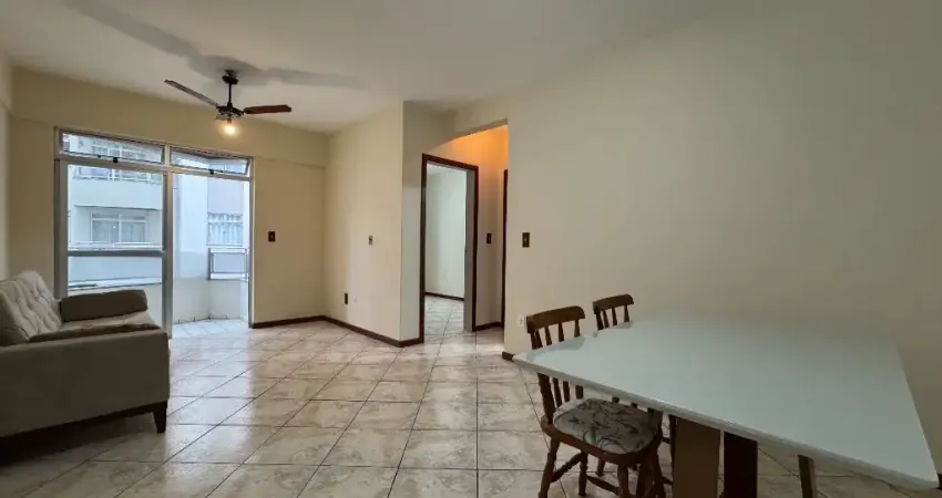 Amplo 2 Dormitórios Semimobiliado, com 1 Vaga Livre e Coberta e Hobby Box - Em Capoeiras, por R$475.000