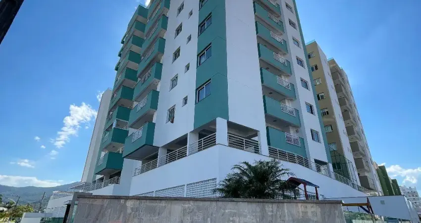 Mobiliado - 2 Quartos (1 Suíte) - Sacada com Churrasqueira - 1 Vaga Livre e Coberta - R$525.000,00