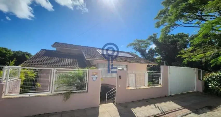 Casa com 3 quartos para alugar na Rua Cônego Serpa, 435, Santo Antônio de Lisboa, Florianópolis