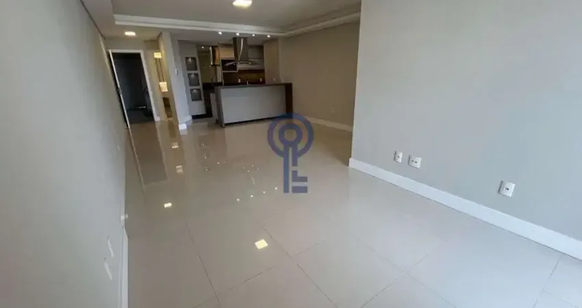 Apartamento com 3 quartos para alugar na Rua Libia Cruz, 546, Estreito, Florianópolis