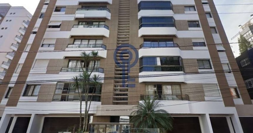 Apartamento com 3 quartos para alugar na Rua Alves de Brito, 275, Centro, Florianópolis