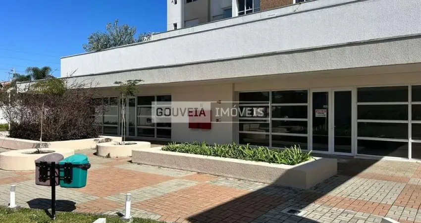 Sala Comercial com 137,29 m², aluguel de R$ 6.895,47 + Taxas - Cidade Industrial, Curitiba (PR)