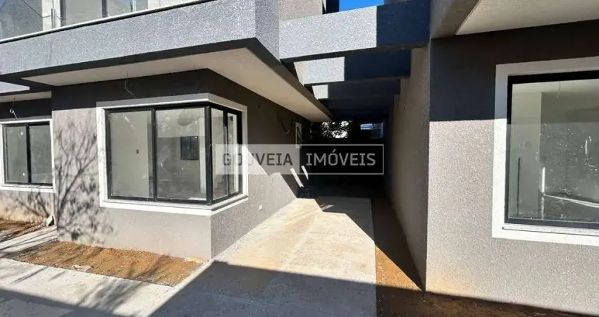 Sobrado 3 Dormitórios, 1 Suíte, 120 m², à venda por R$ 650.000 - Uberaba, Curitiba (PR)