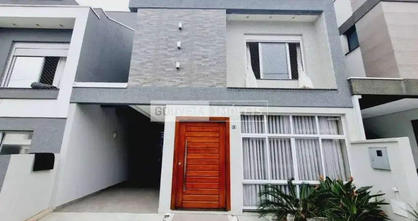 Sobrado 3 Dormitórios, 1 Suíte, 198 m², à venda por R$ 990.000 - Umbará, Curitiba (PR)
