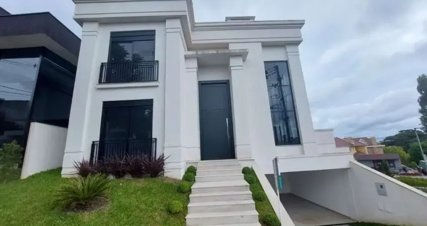 Casa 4 Dormitórios, 3 Suítes, 344 m², à venda por R$ 3.400.000 - São Braz, Curitiba (PR)