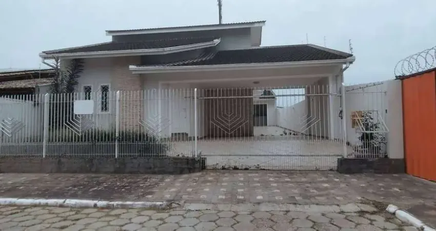 Casa com 4 dormitórios, 1 suíte, 199,98 m², aluguel de r$ 6.600 + taxas - dom bosco, itajaí (sc)