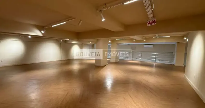 Sala Comercial com 783 m², aluguel de R$ 46.400 + Taxas - Centro, Balneário Camboriú (SC)