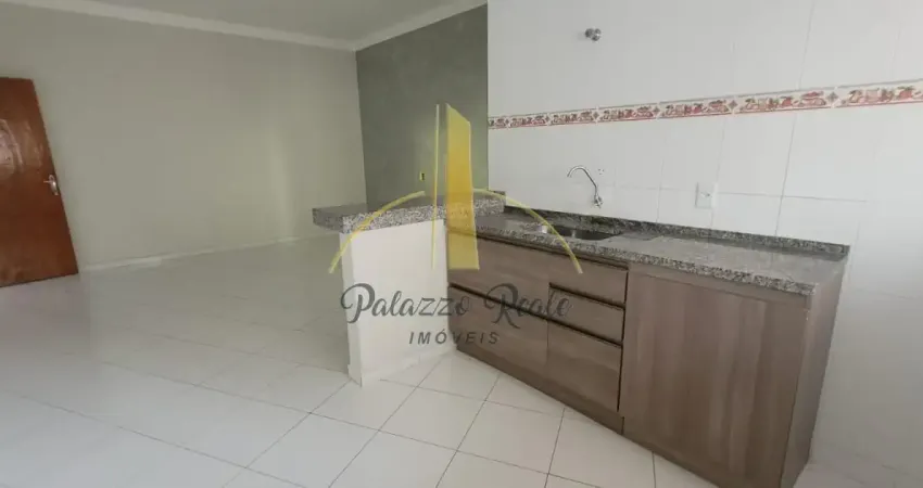 Kitnet com ótima localização e móveis planejados em pindamonhangaba - sp