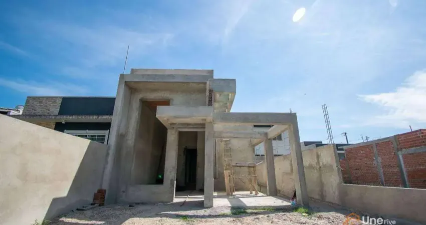 Encantadora Casa Térrea em Condomínio Fechado