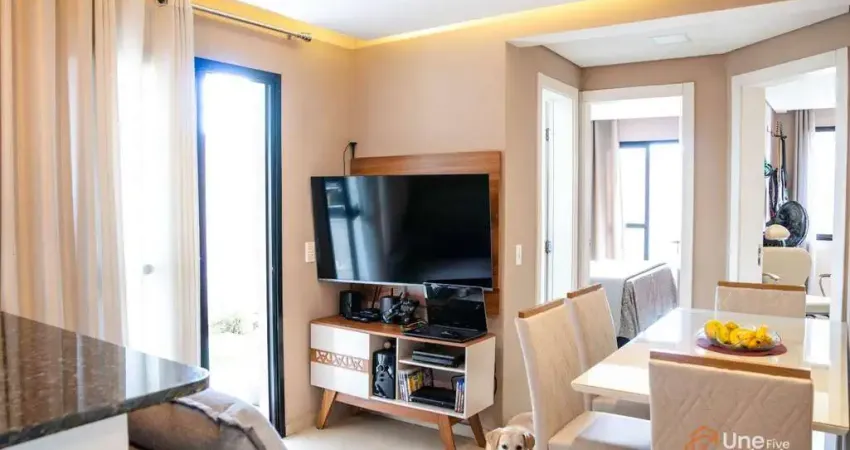 Apartamento com jardim privativo no coração da cidade. Ideal para investidores.