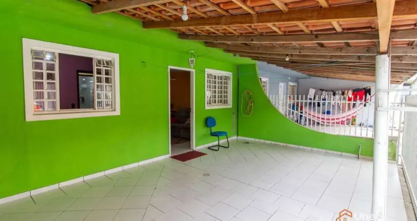Casa com 2 dormitórios à venda, 75 m² por R$ 255.000,00 - Bom Jesus - Campo Largo/PR