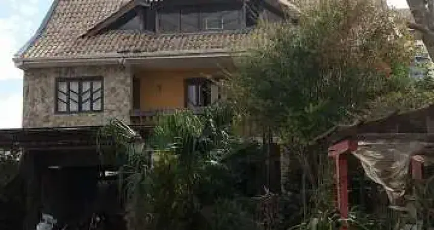 Casa com 5 quartos à venda em Weissópolis, Pinhais 