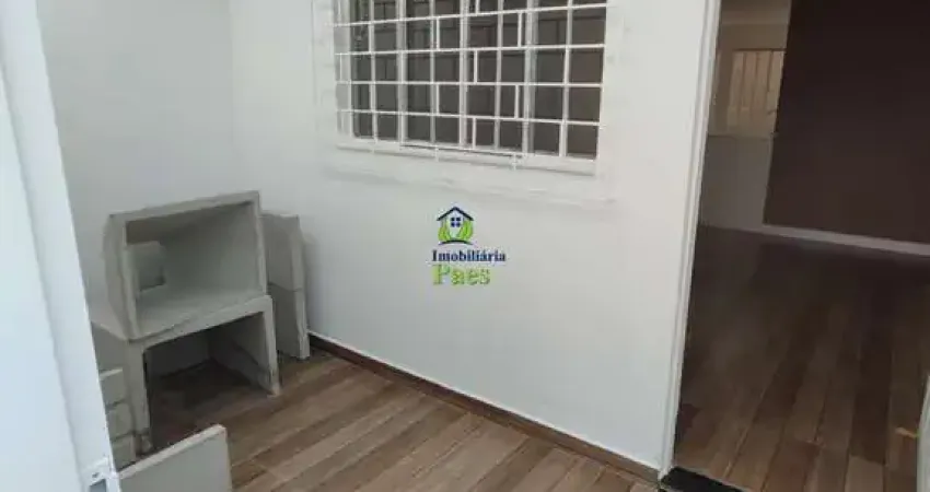 Casa com 2 quartos para alugar no Santa Cândida, Curitiba 