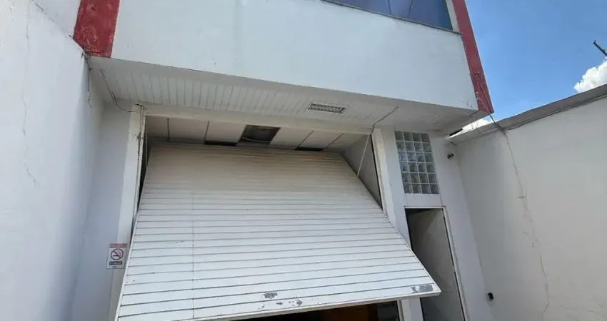Aluga-se Galpão Comercial com Apartamento em cima no Jd Paraventi