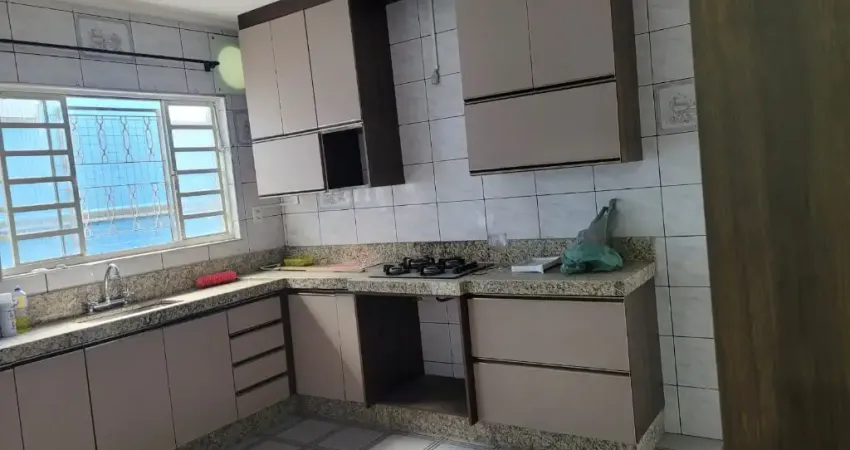 Aluga-se Casa com 2 Dormitórios Independente no Vila Rio