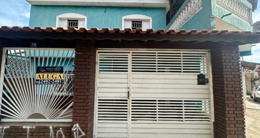 Aluga - se Sobrado 3 Dormitórios em Guarulhos 2 vagas de garagem Mobiliado - Jardim Jovaia