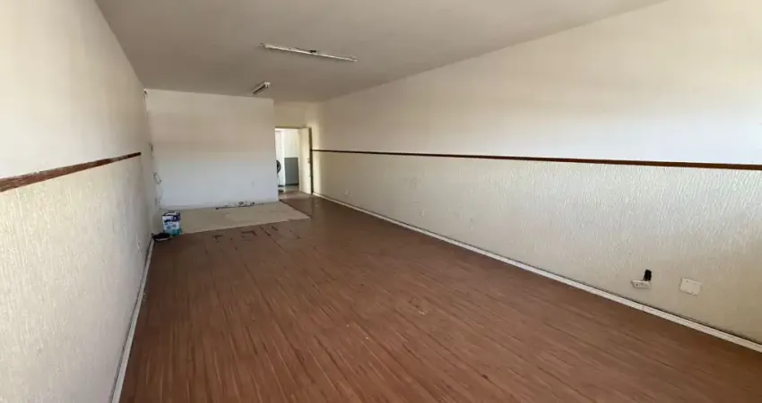 Aluga-se Sala comercial 40m2 na Av Salgado Filho - Ao lado do bosque maia