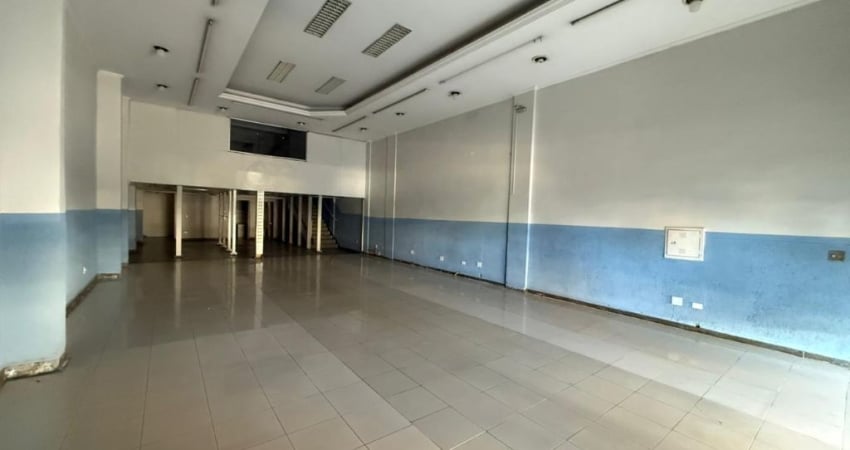 Aluga-se Salão Comercial 215m2 na Av Salgado Filho - ao lado do bosque maia