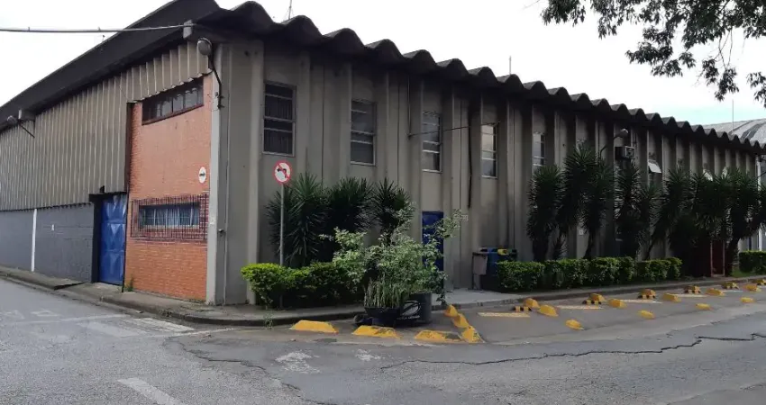 Aluga-se Galpão 1.924m² em Itapegica Guarulhos - Facil acesso a via Dutra e Fernão dias