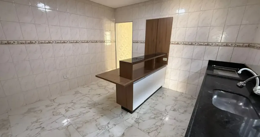 Aluga-se casa 2 dormitórios com vaga de garagem no jd são paulo