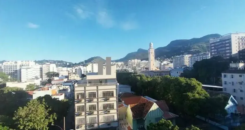 Rua doutor satamini - apartamento á venda com 3 quartos - vaga - tijuca - código 20557