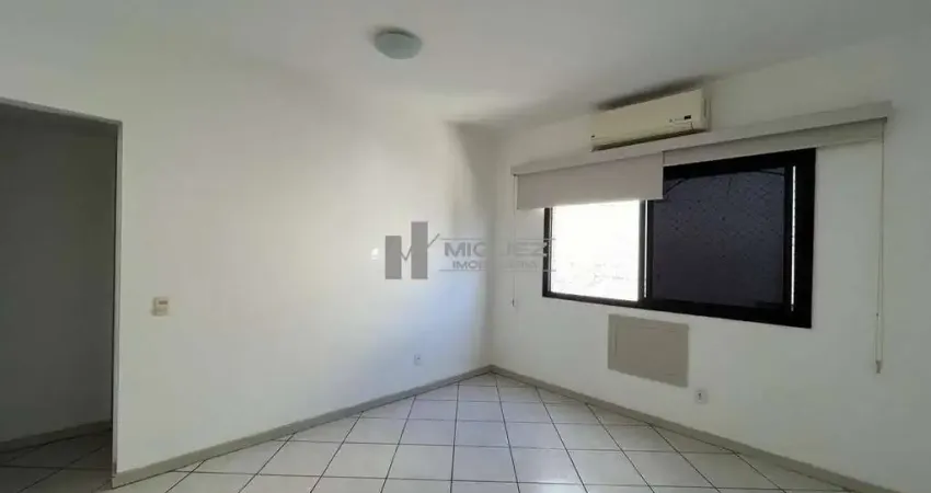 Vendo apartamento av Maracanã com 2 quartos sendo 1 suíte, vaga na escritura e direito a laje