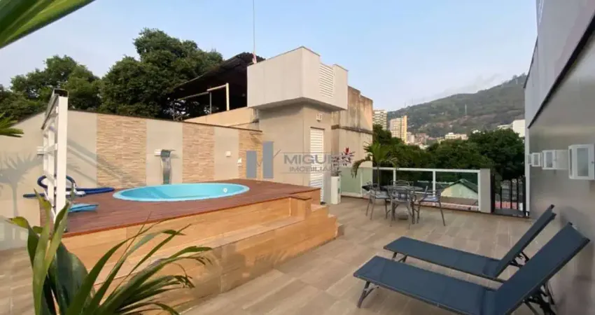 Casa espetacular, fino acabamento  na Tijuca com 3 quartos (1 suíte), 1 vaga de garagem e área gourmet, Proximo ao Metrô da São Francisco Xavier e a Praça Saens Pena
