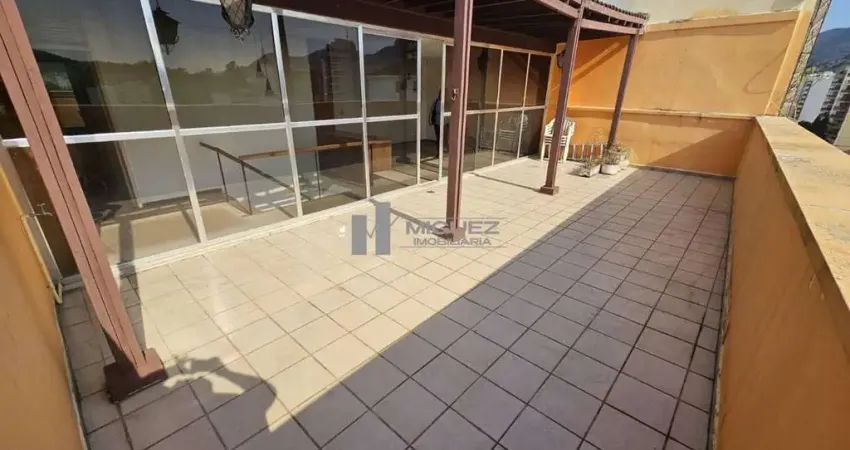 Cobertura Duplex a venda: 3 quartos (1 suite), 2 salões, 5 banheiros, dependências, área externa, elevador privativo, espetacular 180 m² na Tijuca, Zona Norte.