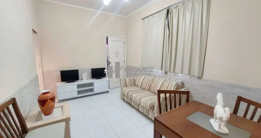 Apartamento a Venda na Rua Santa Luiza, tijuca - Rio de Janeiro, imóvel lindo, modernizado, sala ampla, 2 quartos com armários e climatizados, banheiro social, cozinha, área de serviço e dependências 
