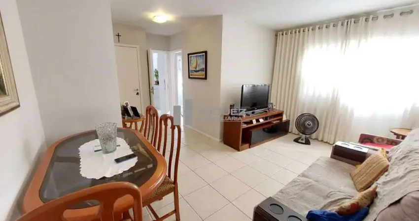 Apartamento modernizado a venda na rua félix da cunha, largo da segunda feira, tijuca, aproximadamente 80 m², 2 quartos, suíte, copa cozinha, dependências completa, 1 vaga de garagem na escritura.