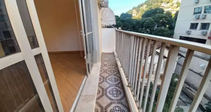 Apartamento com varanda, 3 quartos, suíte, dependência completa, 2 vagas de garagem - a venda - tijuca