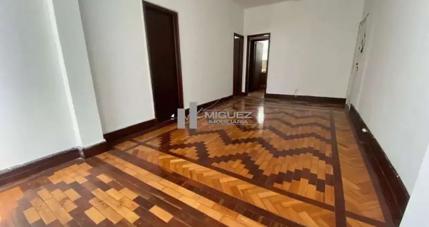 Apartamento a Venda rua Martins Pena ( Tijuca)