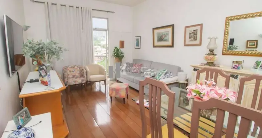 Código 9502 - Apartamento com 2 quartos, Grajaú - Rio de Janeiro