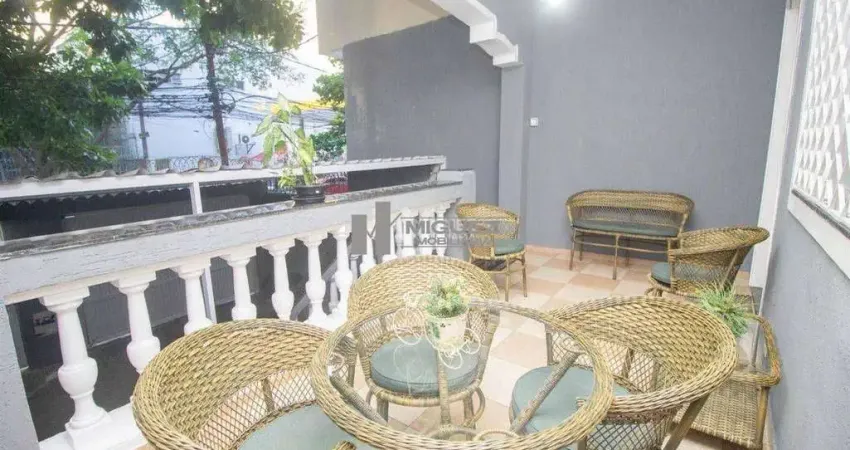 Casa duplex à venda na rua barão de pirassununga! localizado próximo a praça saens pena!