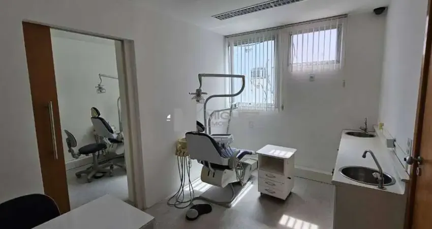 VENDE-SE SALA COMERCIAL NA CONDE DE BONFIM COM PORTEIRA FECHADA!!!!