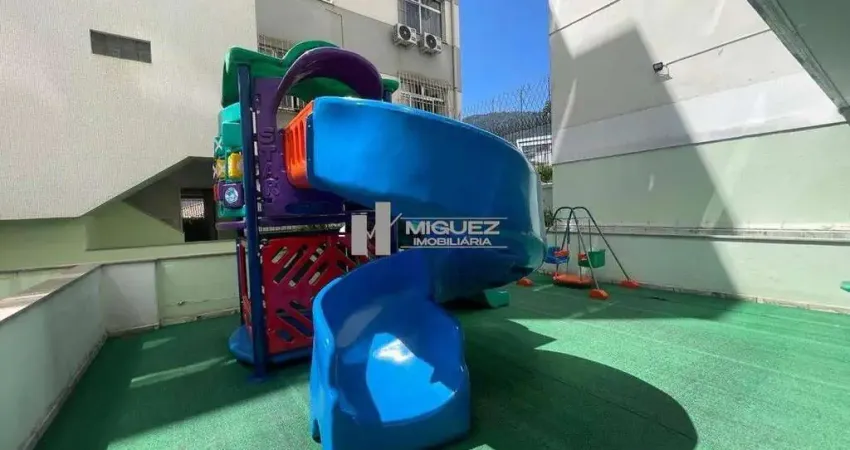 Excelente apartamento com aproximadamente 110m² na Rua Camaragibe, Tijuca! Salão, 3 quartos, sendo 2 suítes, 1 banheiro social, copa cozinha! Possui 1 vaga na escritura! Sol da Manhã!