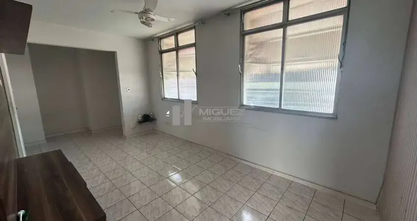 Apartamento a venda composto por 4 quartos, sala ampla, cozinha com área de serviço independente, vaga, localizado ao lado da uerj, na rua são francisco xavier