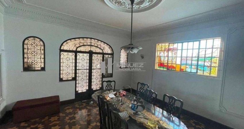 Casa duplex à venda na Rua Carlos de Laet! São 360 m² na rua mais desejada da Tijuca!